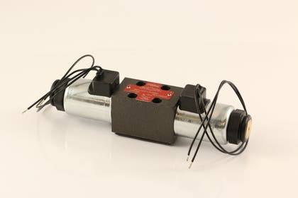 Directional valve NG4 12V Flying leads EC02