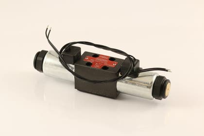 Directional valve NG4 Prop rotation 12V Flying leads EC02